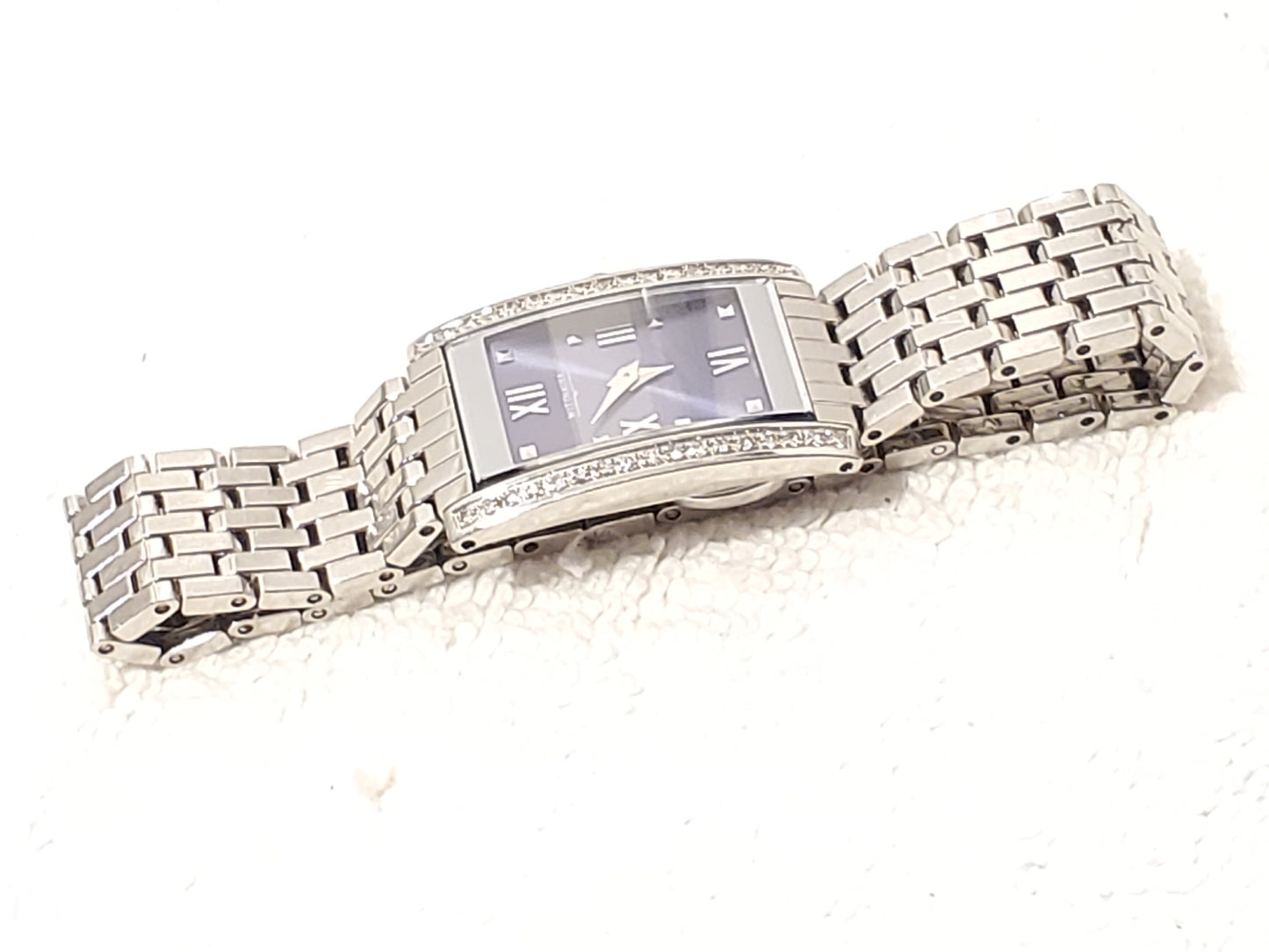 Vintage Wittnauer 34 Diamonds Bezel Swiss Made Sapphire Women's Watch 7 Jewels
