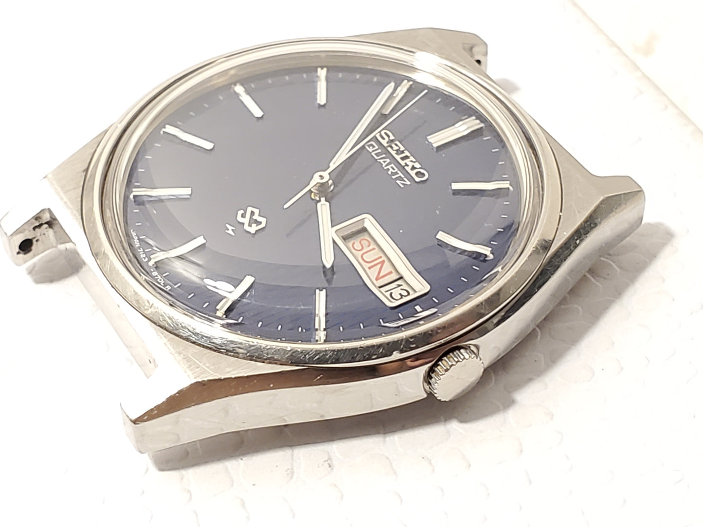 Vintage Seiko SQ Mens Blue Dial Day Date Quartz Watch Two Jewels Stainless Steel