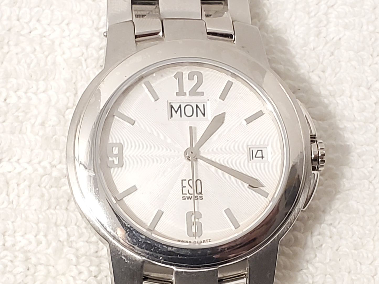 ESQ Swiss Quartz Men's Day Date White Dial Stainless Steel One Jewel Watch Tag