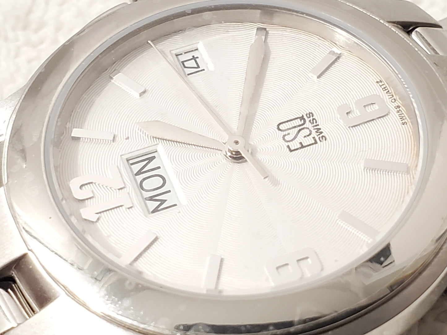 ESQ Swiss Quartz Men's Day Date White Dial Stainless Steel One Jewel Watch Tag