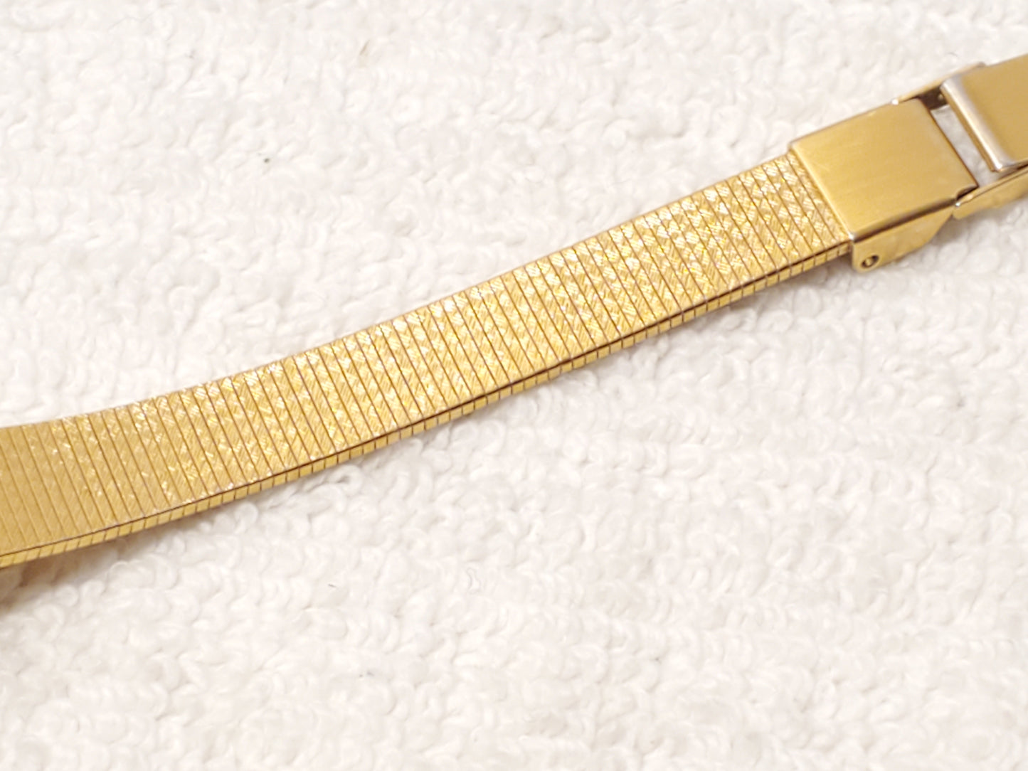 Vintage Seiko Women's Gold Plated Petite Quartz Watch Three Jewels S Steel