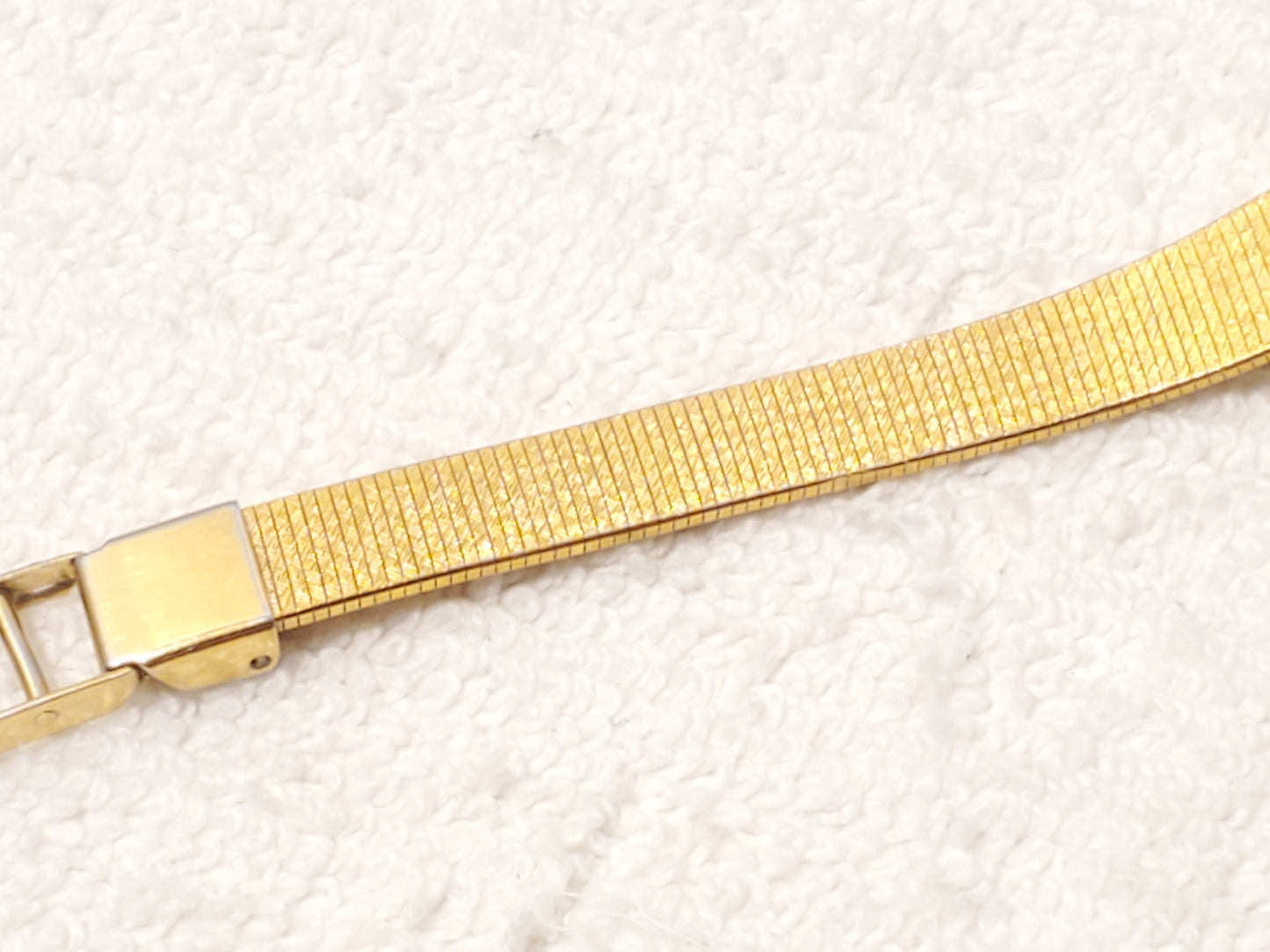 Vintage Seiko Women's Gold Plated Petite Quartz Watch Three Jewels S Steel