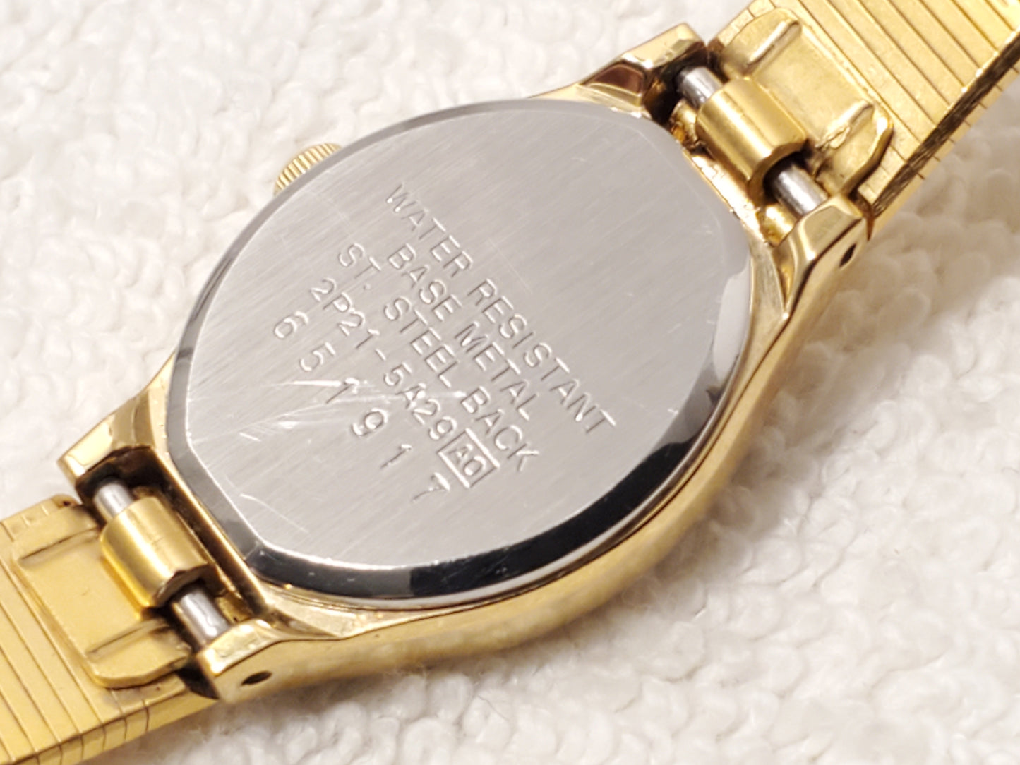Vintage Seiko Women's Gold Plated Petite Quartz Watch Three Jewels S Steel