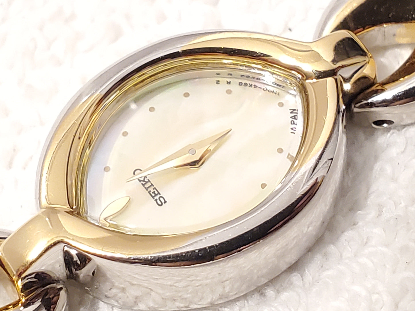 Vintage Seiko Women Two Tone Watch Mother Pearl Dial Thick Link Bracelet S Steel