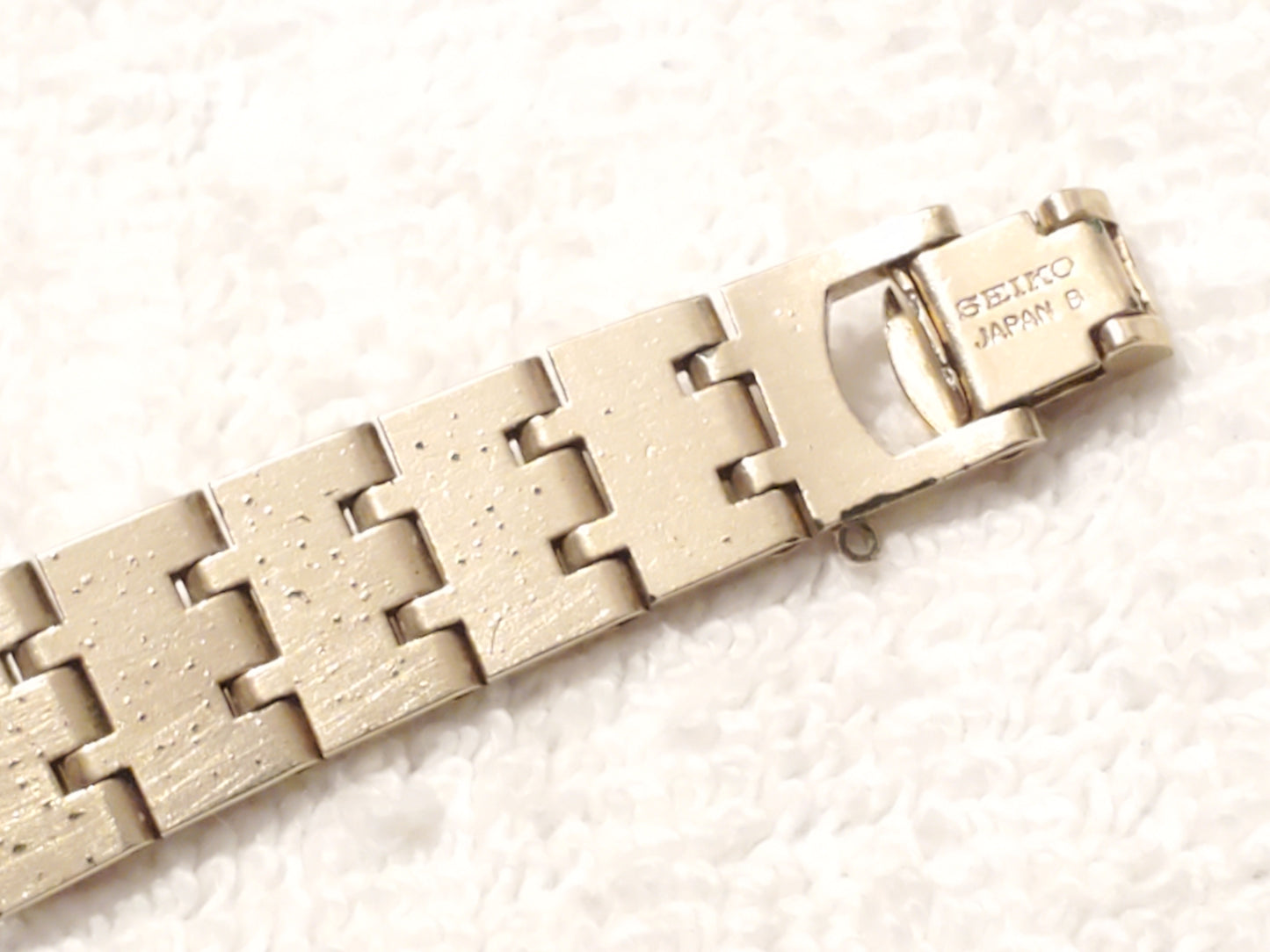 Vintage Seiko Women's Manual Wind Up Petite Case Watch Seventeen Jewels S Steel