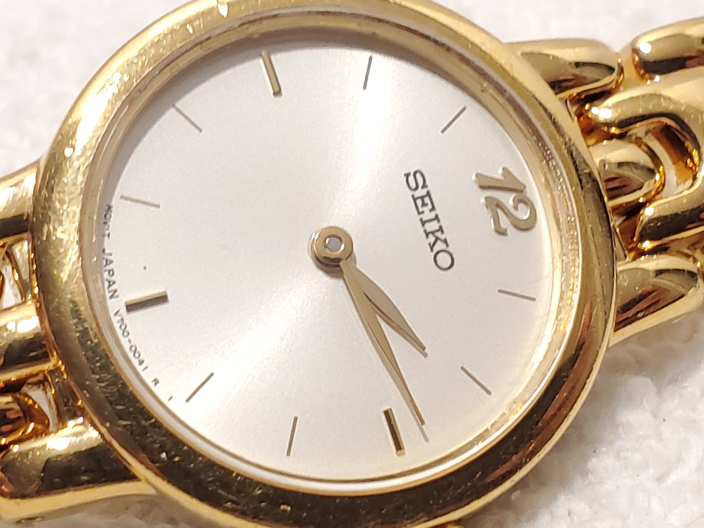 Vintage Seiko Women's Silver Dial Gold Tone Stainless Steel Quartz Watch