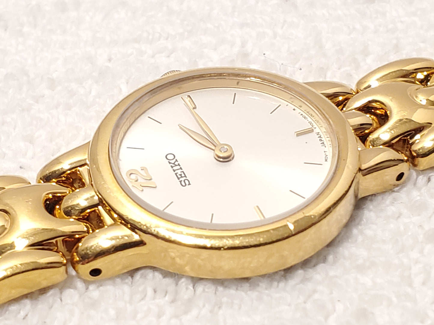 Vintage Seiko Women's Silver Dial Gold Tone Stainless Steel Quartz Watch