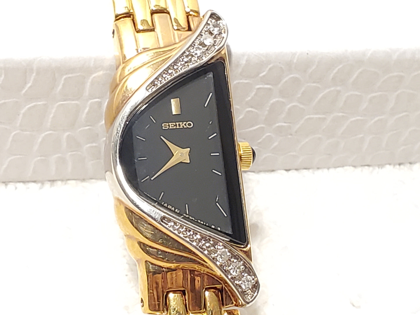 Vintage Seiko Half Moon Women Watch Black Dial Gold Silver Tone 6 Diamonds Bezel