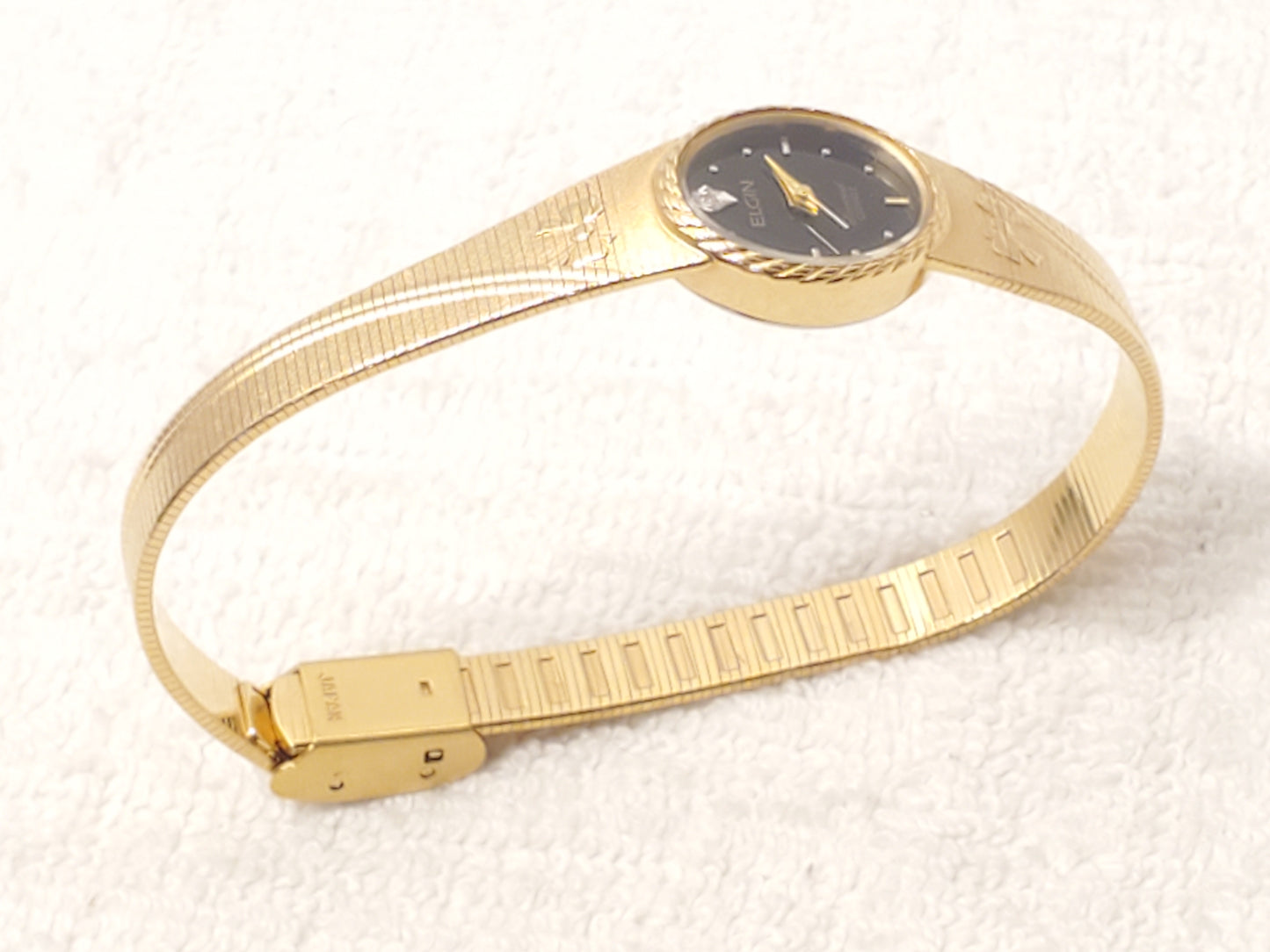 Vintage Elgin Diamond Quartz Women's Gold Tone Black Dial Watch Bowtie Bracelet