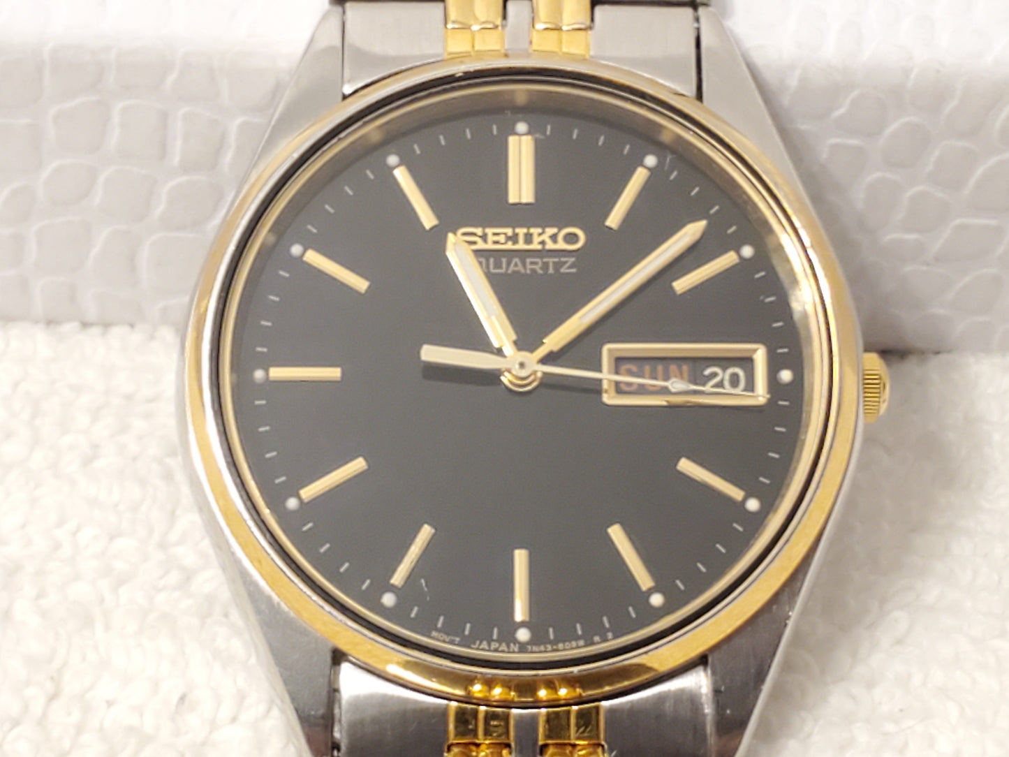 Vintage Seiko Men's Gold Tone Stainless Steel Day Date Quartz Watch Black Dial