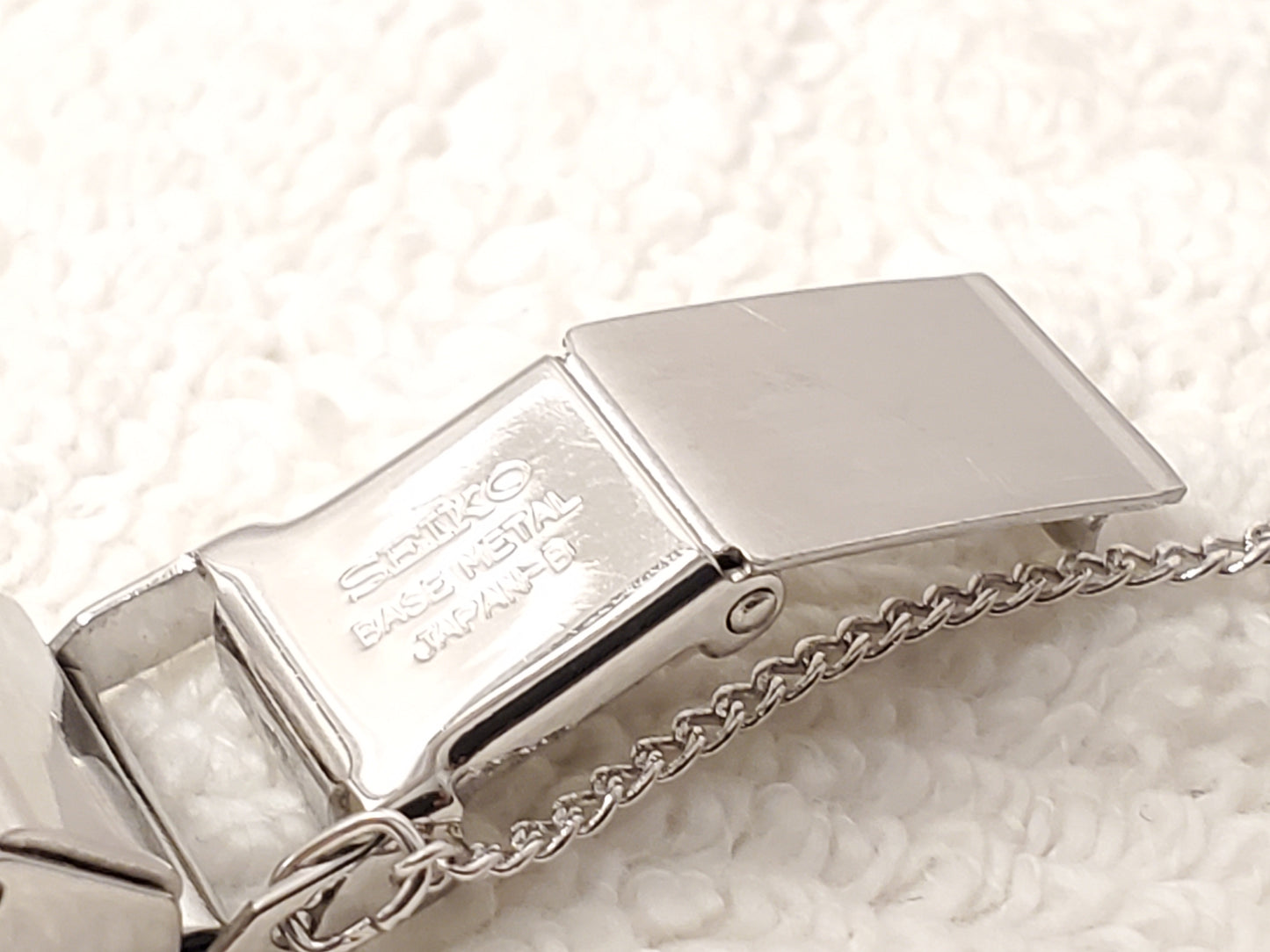 Vintage Seiko Gold Plated Women's Tank Watch Two Jewels Base Metal S Steel Chain