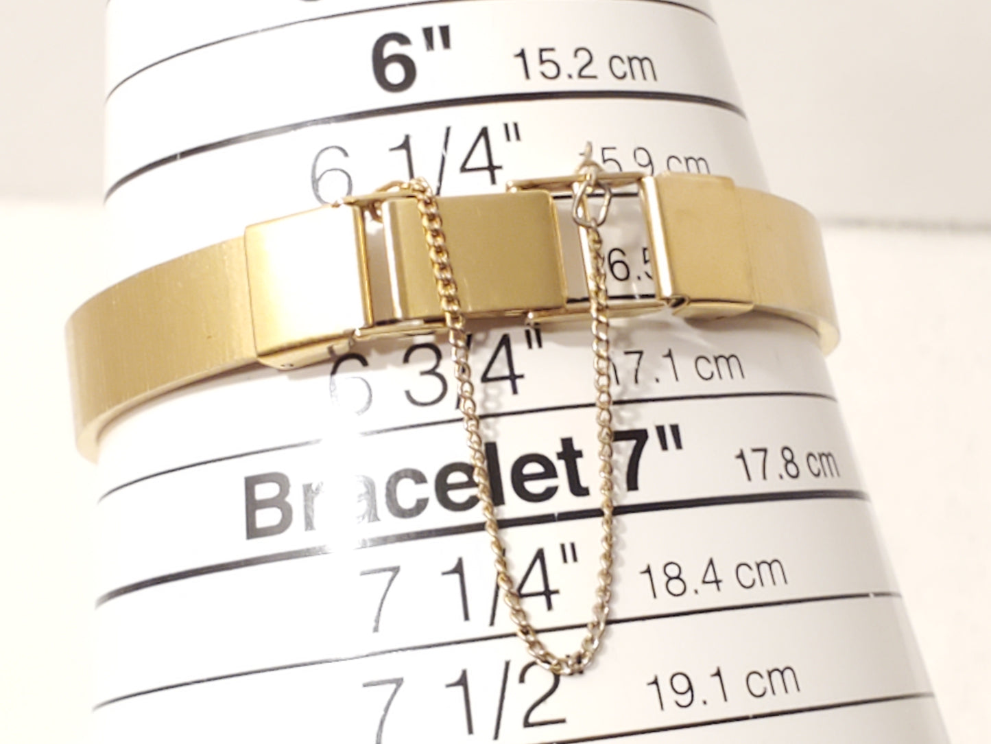 Vintage Seiko Women's Tank Watch Gold Plated Two Jewels S Steel Chain Base Metal