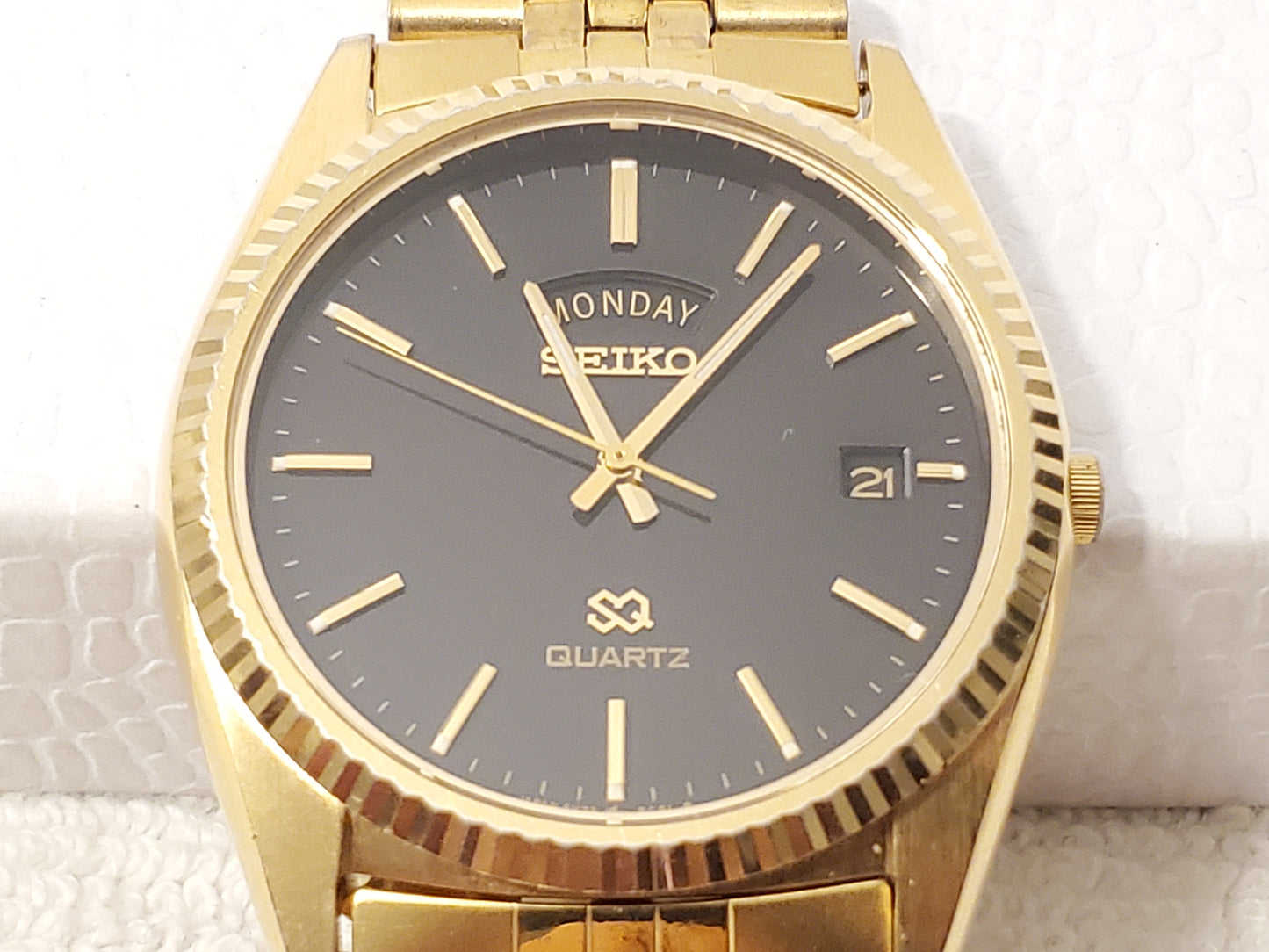 Vintage Seiko SQ Men's Gold Tone Presidential Day Date Watch Black Dial 1 Jewel