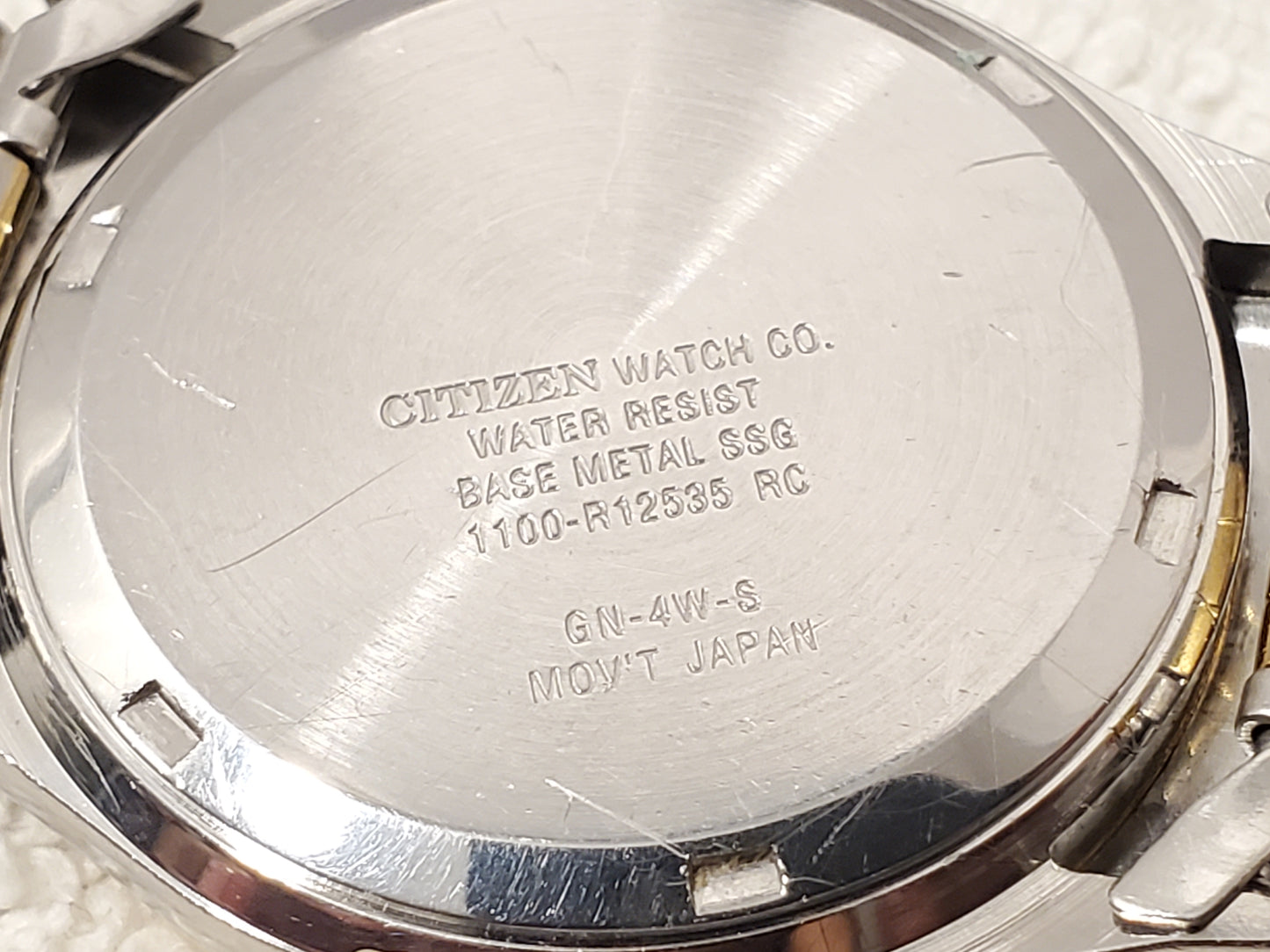Vintage Citizen CQ Men’s Gold Tone Stainless Steel Day Date Presidential Watch