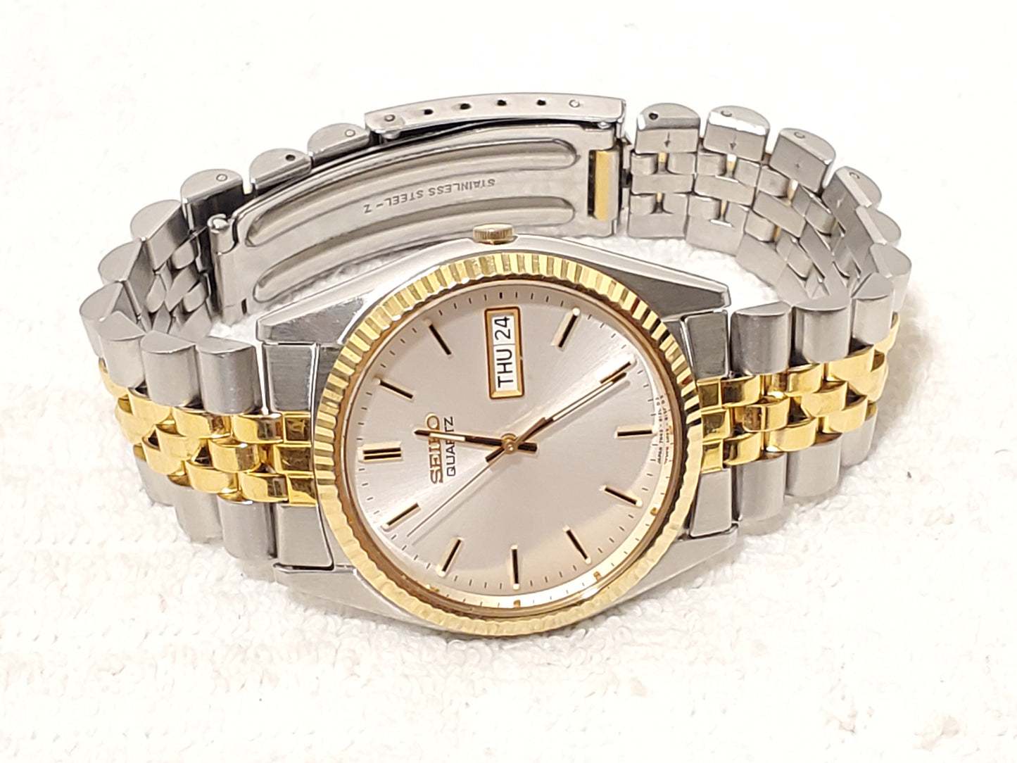 Vintage Seiko Men's Presidential Day Date Quartz Watch Gold Tone Stainless Steel