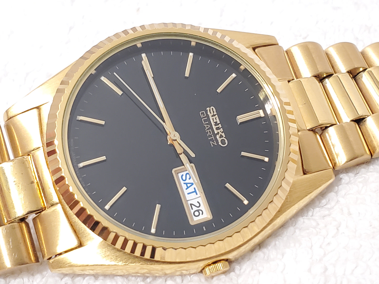 Vintage Seiko Men's Gold Tone Presidential Day Date Watch Black Dial 1 Jewel SS