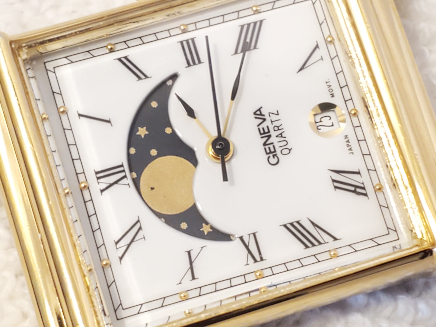 Vintage Geneva Women's Tank Date Moon Phase Quartz Watch Gold Tone One Jewel SS
