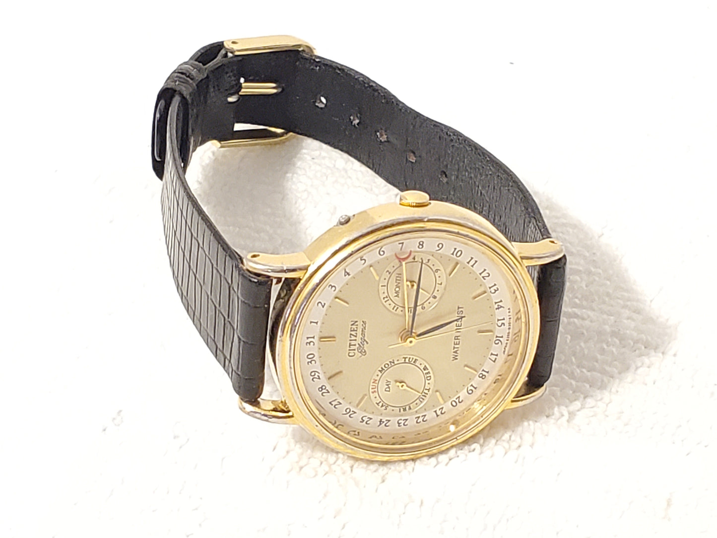 Vintage Citizen Elegance Men's Day Date Month Gold Tone Watch Black Leather Band