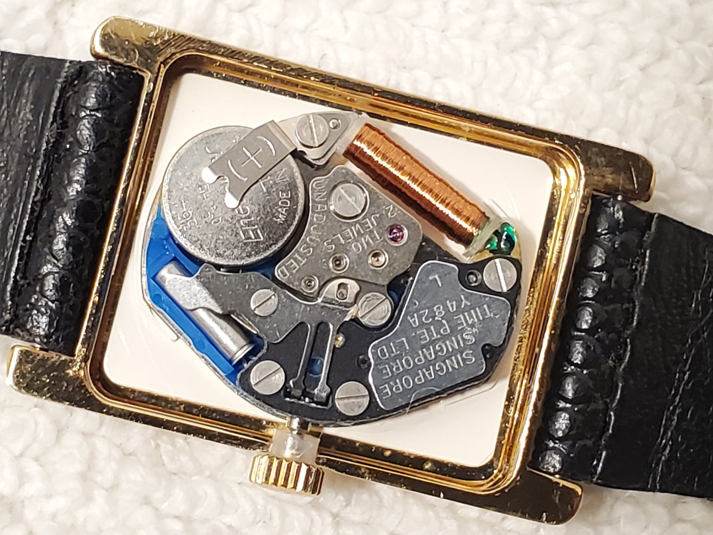 Vintage Lorus by Seiko Women's Tank Gold Tone Watch Two Jewels Roman Numerals SS