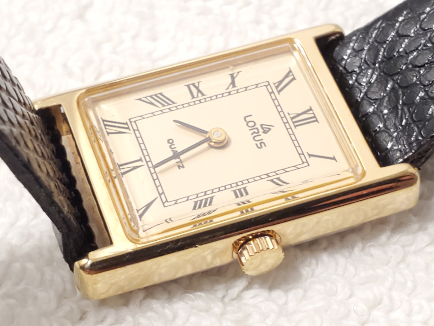 Vintage Lorus by Seiko Women's Tank Gold Tone Watch Two Jewels Roman Numerals SS
