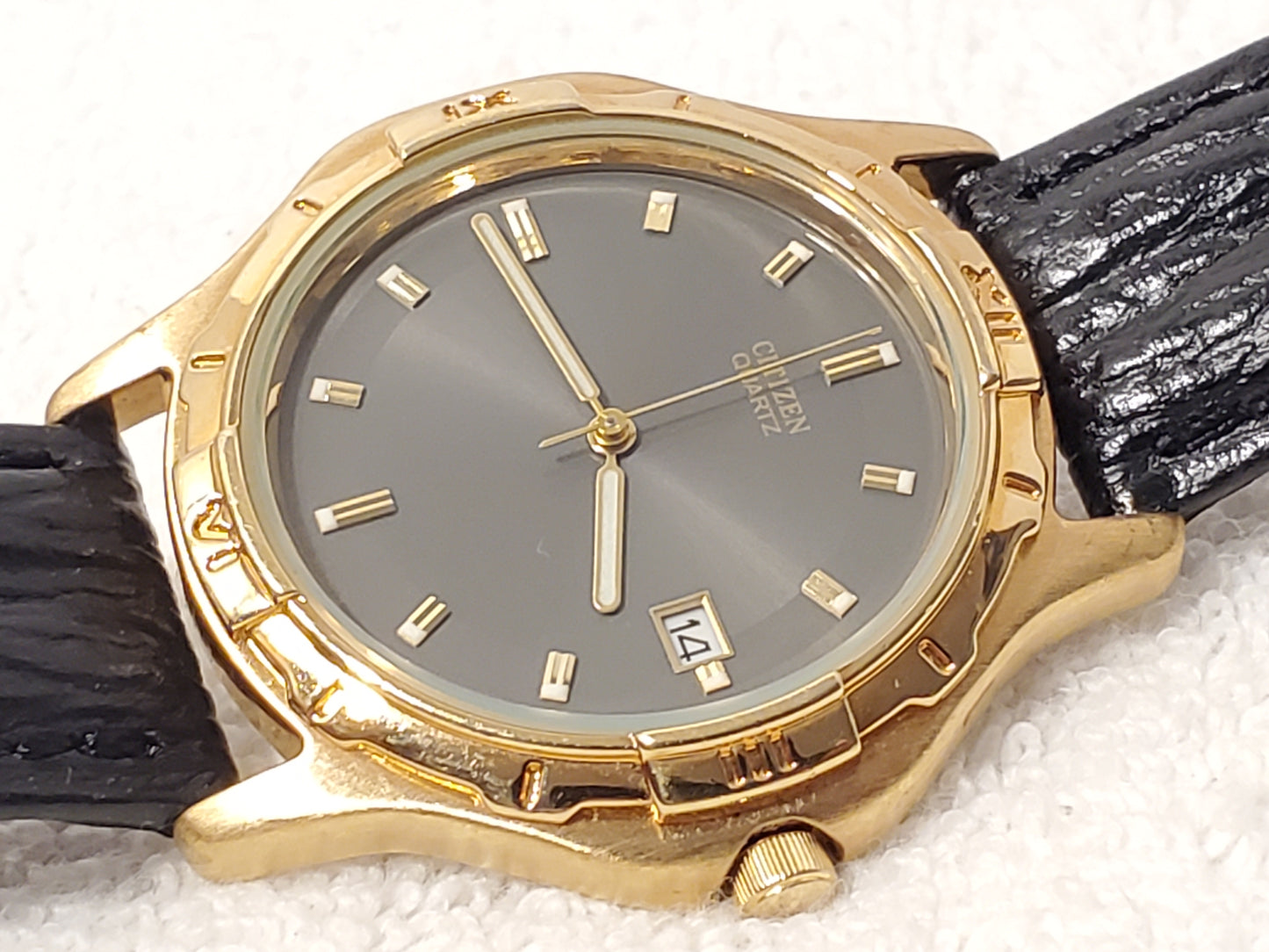 Vintage Citizen Men's Black Dial Date Quartz Watch Gold Plated Leather Strap SS