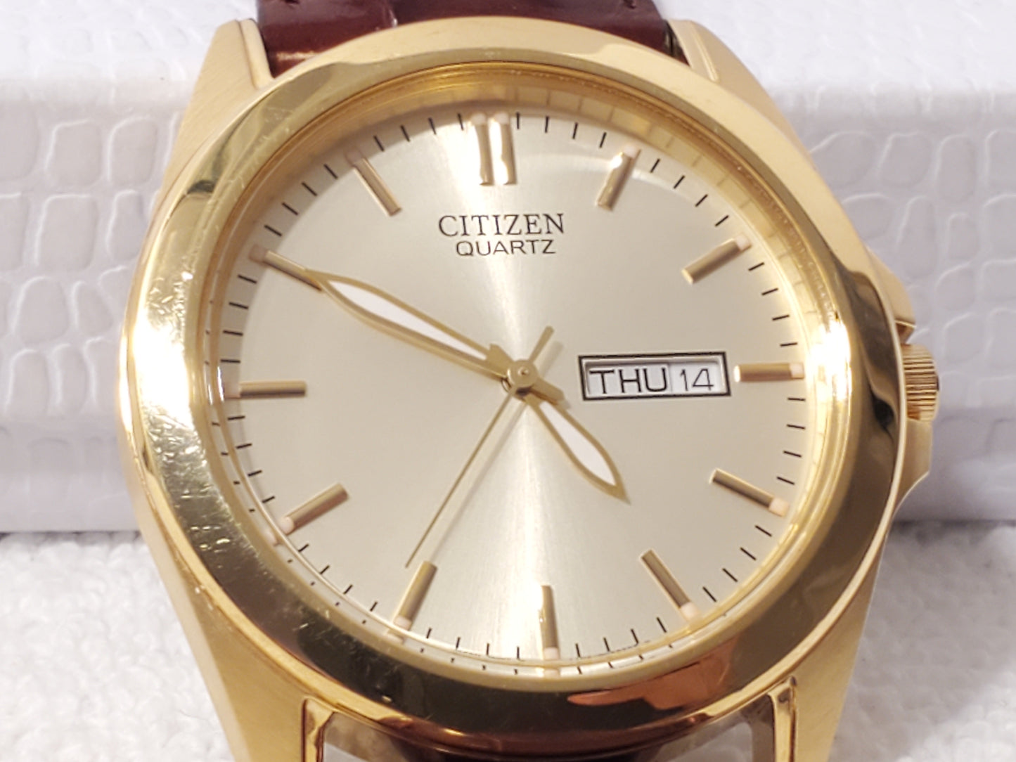 Vintage Citizen Men's Day Date Gold Plated Quartz Watch Brown Leather Strap SS