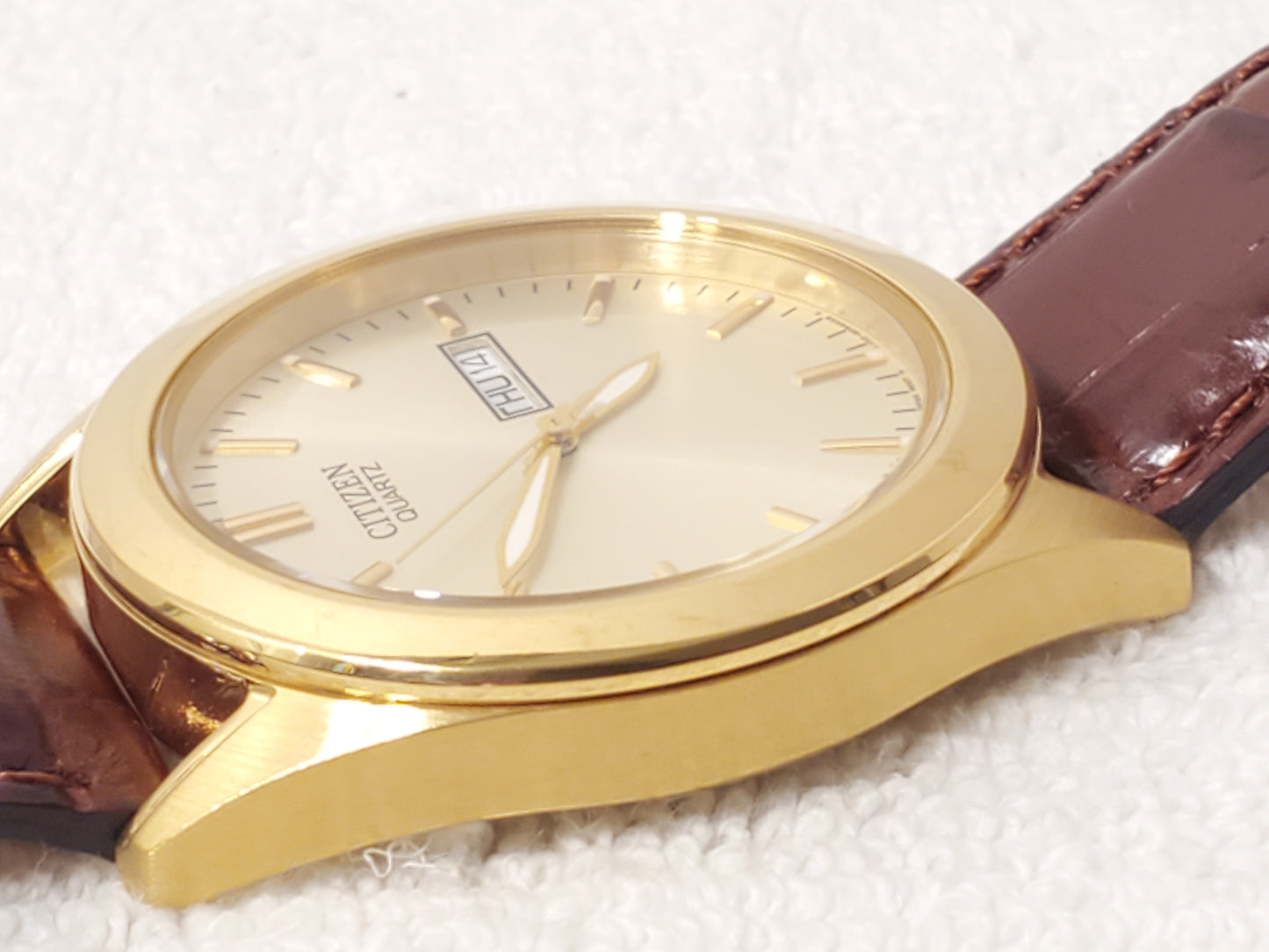 Vintage Citizen Men's Day Date Gold Plated Quartz Watch Brown Leather Strap SS