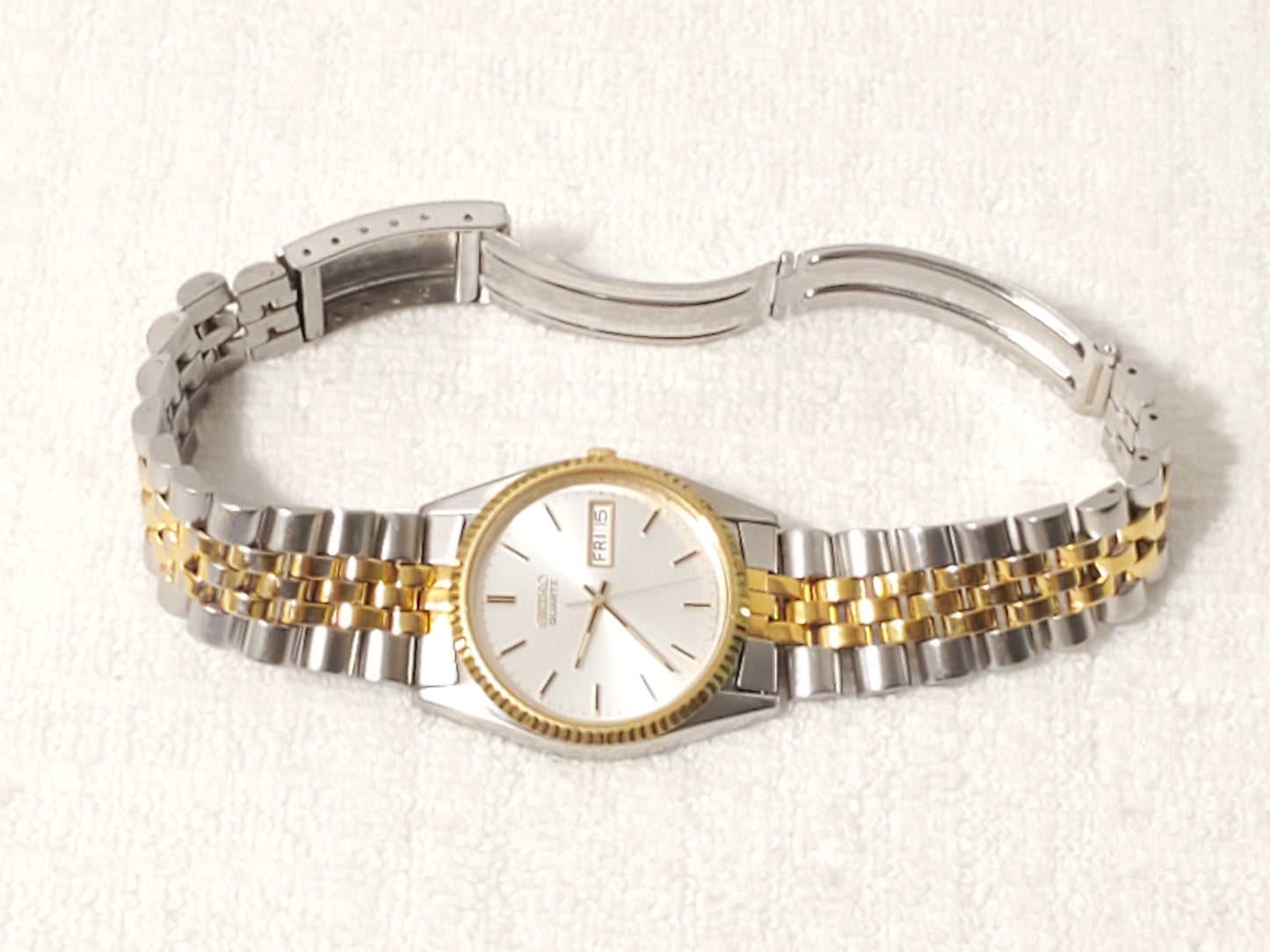 Vintage Seiko Men's Presidential Day Date Watch Gold Tone 1 Jewel Silver Dial SS