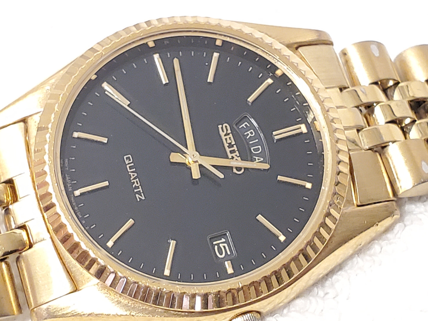 Vintage Seiko Men's Gold Tone Presidential Day Date Watch 1 Jewel Black Dial SS
