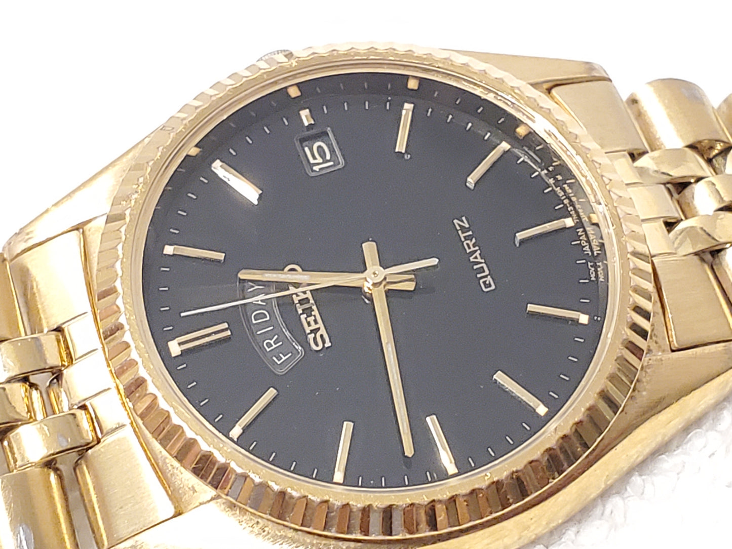 Vintage Seiko Men's Gold Tone Presidential Day Date Watch 1 Jewel Black Dial SS