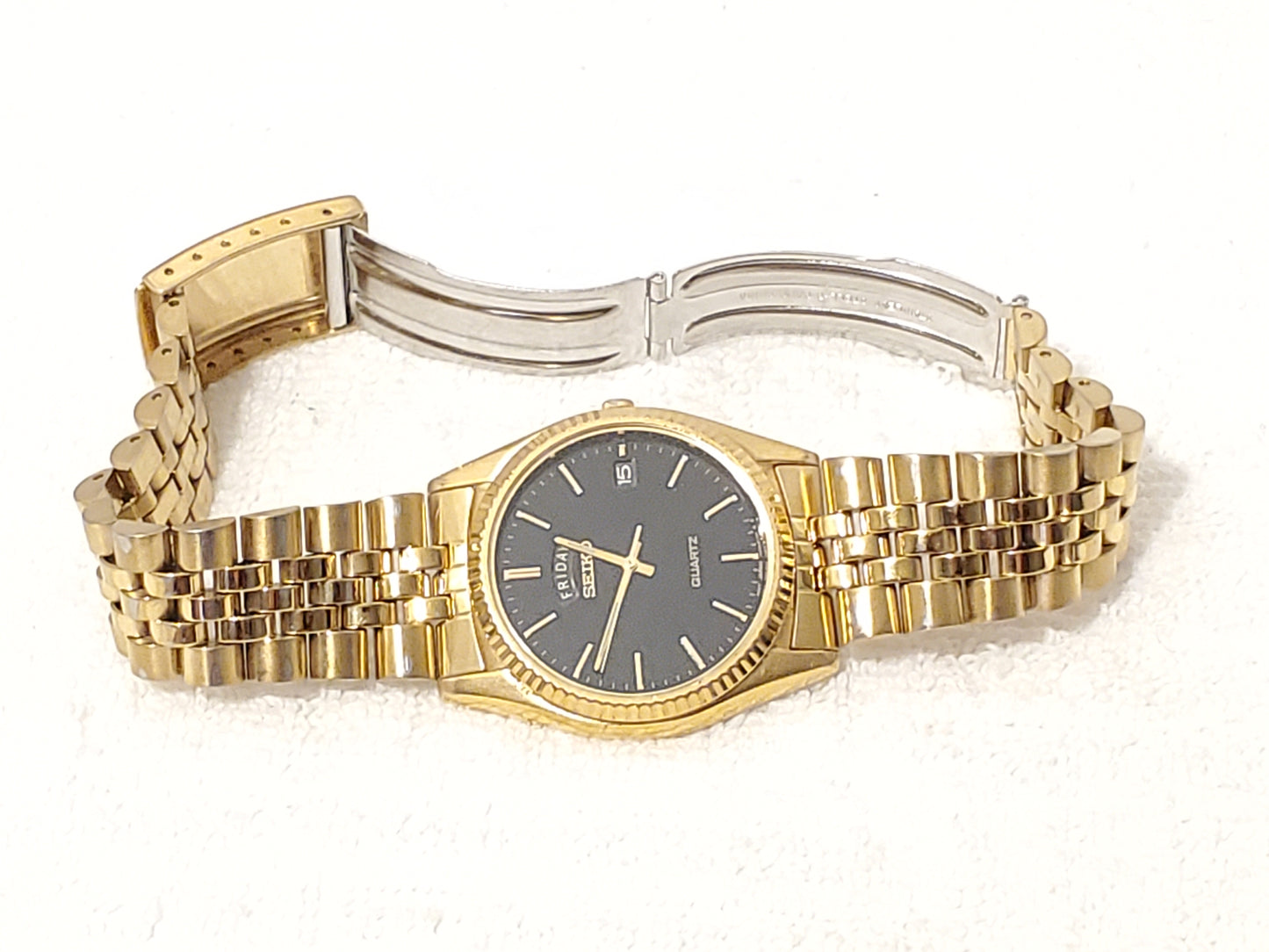 Vintage Seiko Men's Gold Tone Presidential Day Date Watch 1 Jewel Black Dial SS