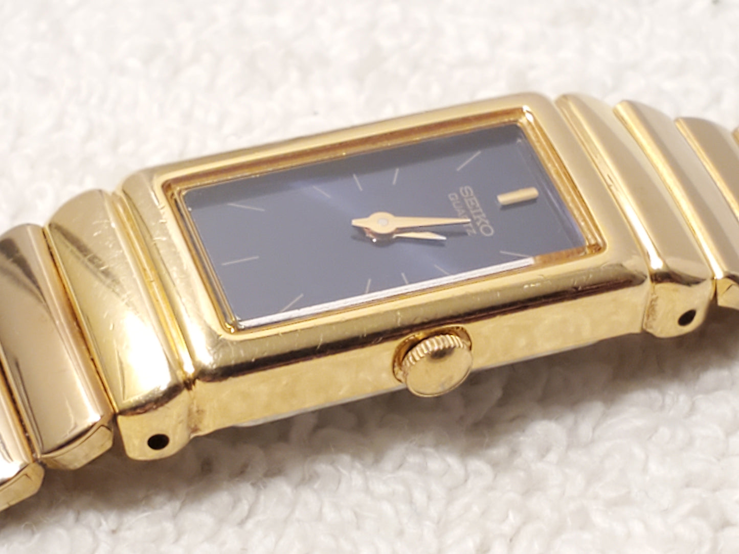 Vintage Seiko Gold Tone Blue Dial Women's Quartz Watch One Jewel Stainless Steel