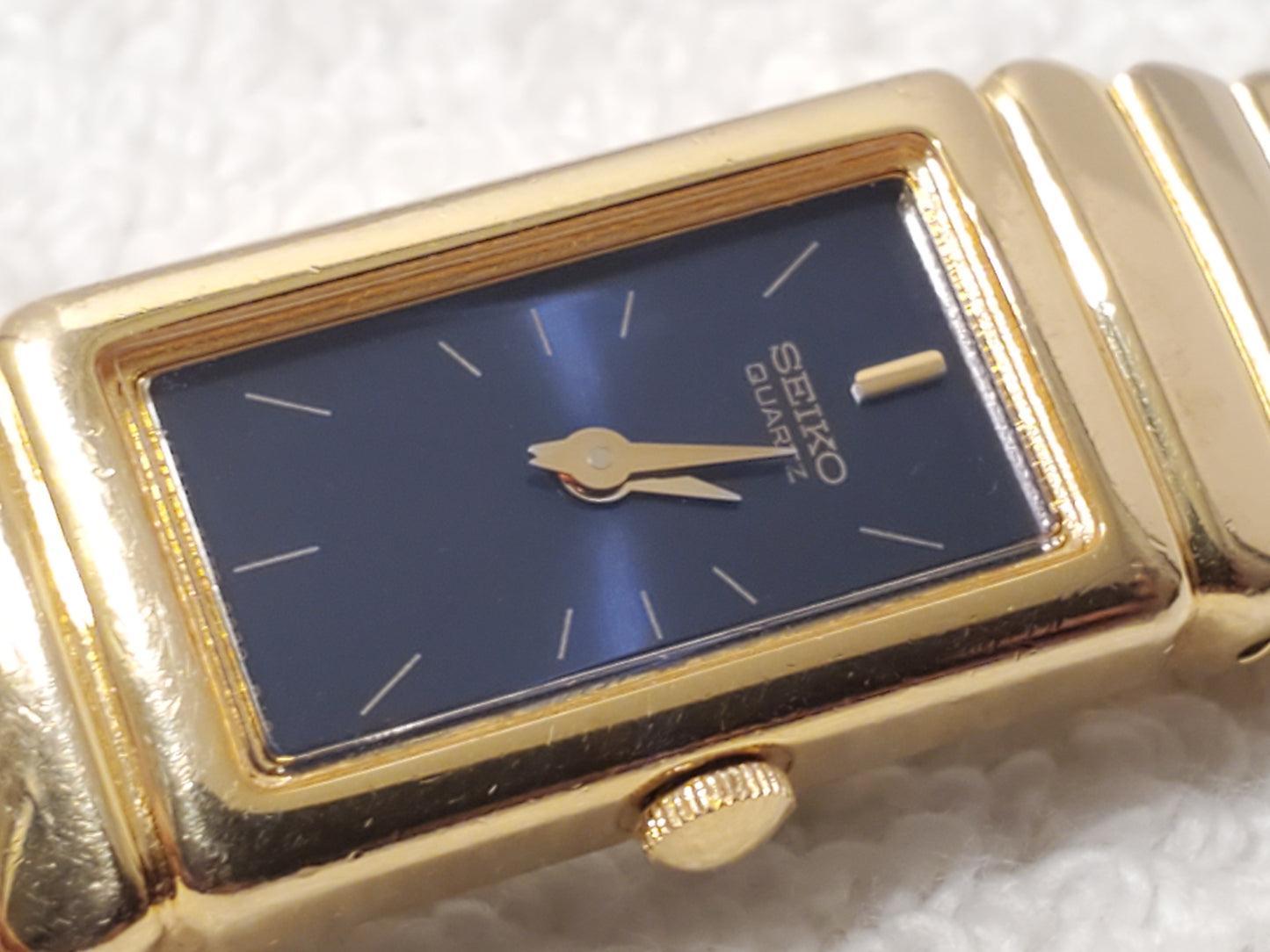 Vintage Seiko Gold Tone Blue Dial Women's Quartz Watch One Jewel Stainless Steel