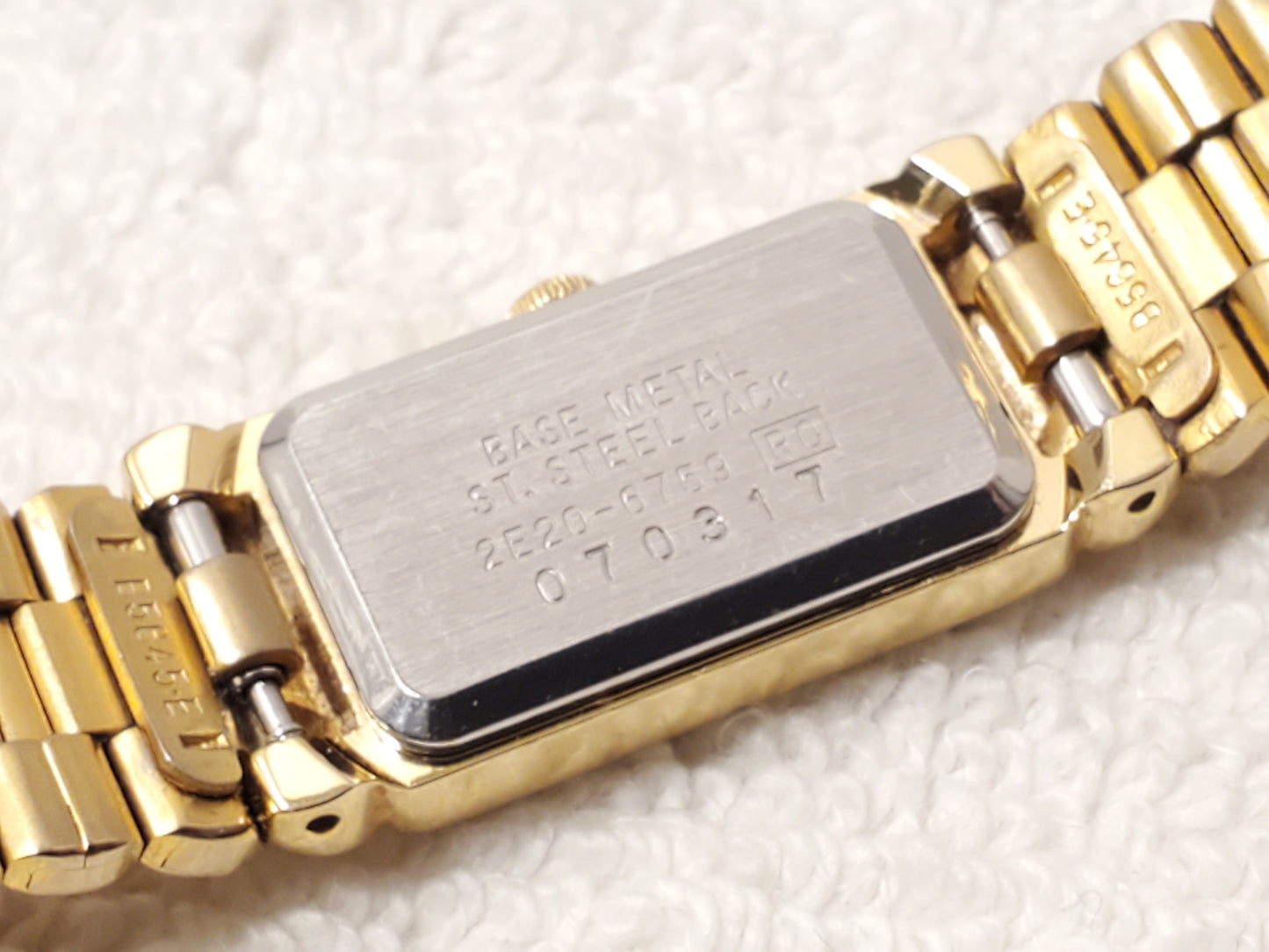 Vintage Seiko Gold Tone Blue Dial Women's Quartz Watch One Jewel Stainless Steel