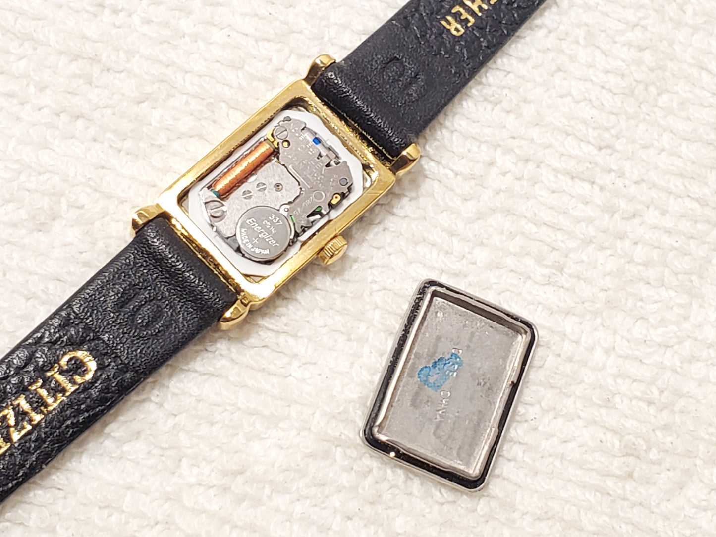 Vintage Citizen Women's Quartz Watch Gold Plated Black Dial Leather Strap Petite