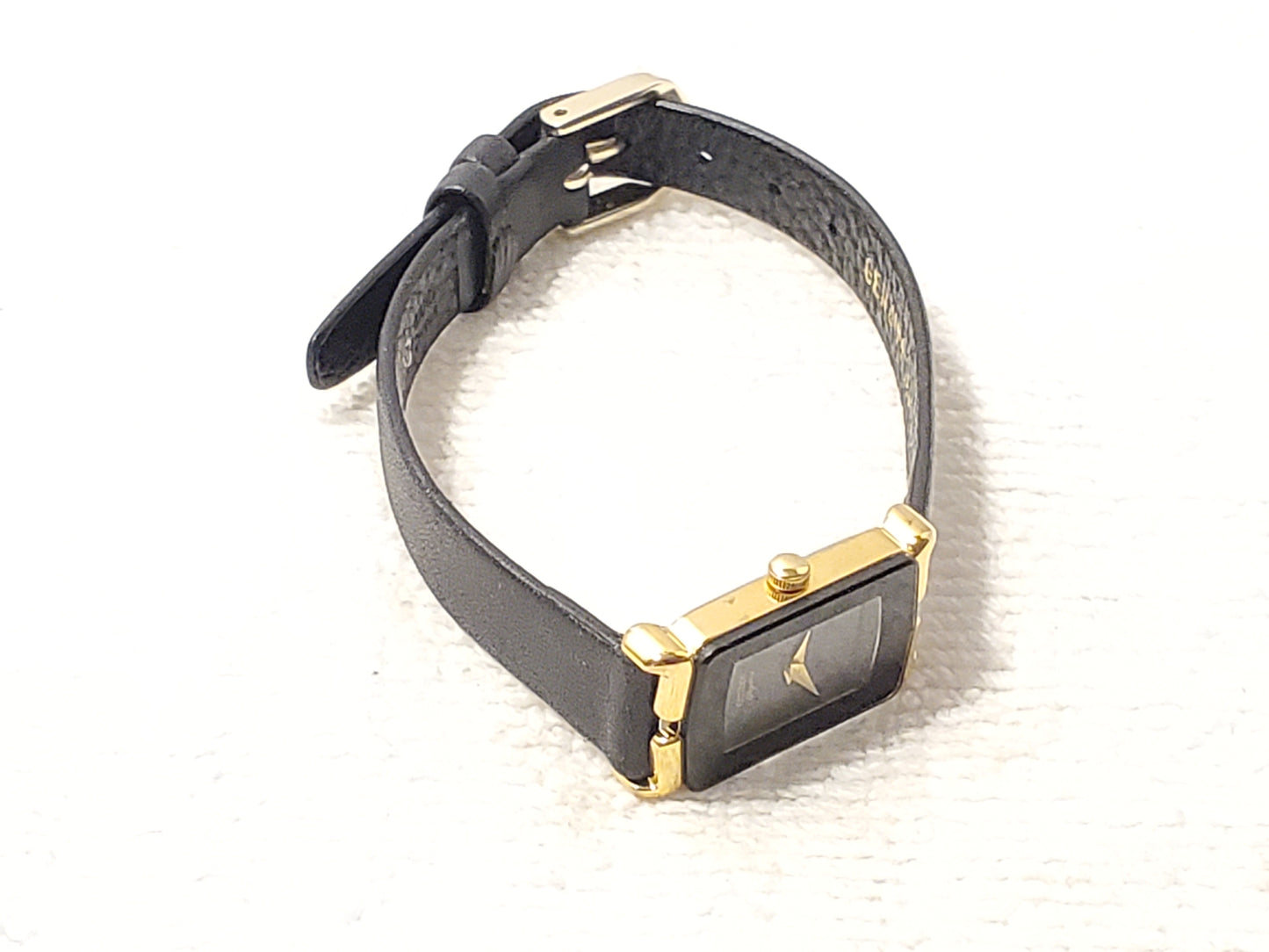 Vintage Citizen Women's Quartz Watch Gold Plated Black Dial Leather Strap Petite
