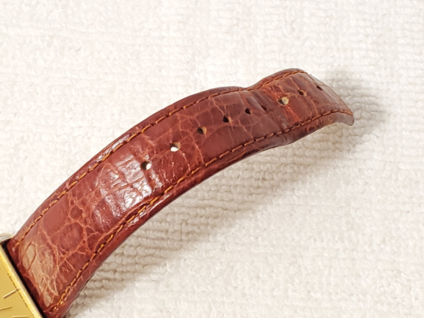 Vintage Seiko Men's Tank Quartz Watch Gold Dial Brown Leather Strap One Jewels