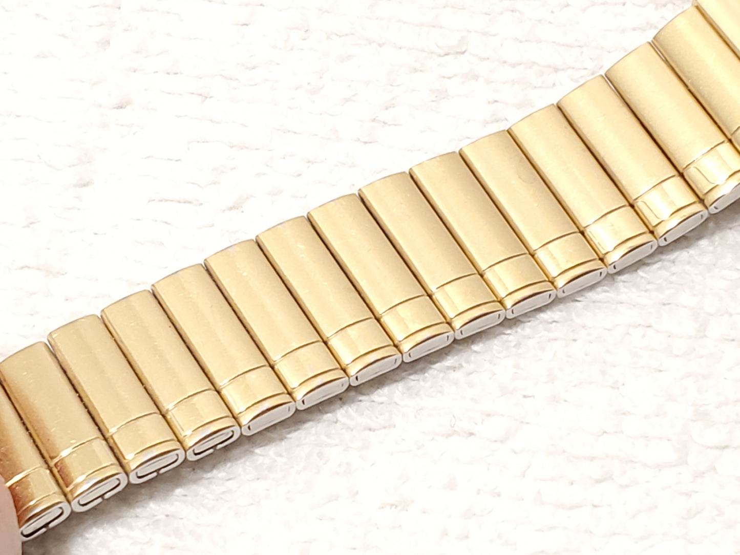 Vintage Seiko Half Moon Gold Tone Womens Quartz Watch Two Jewels Stainless Steel