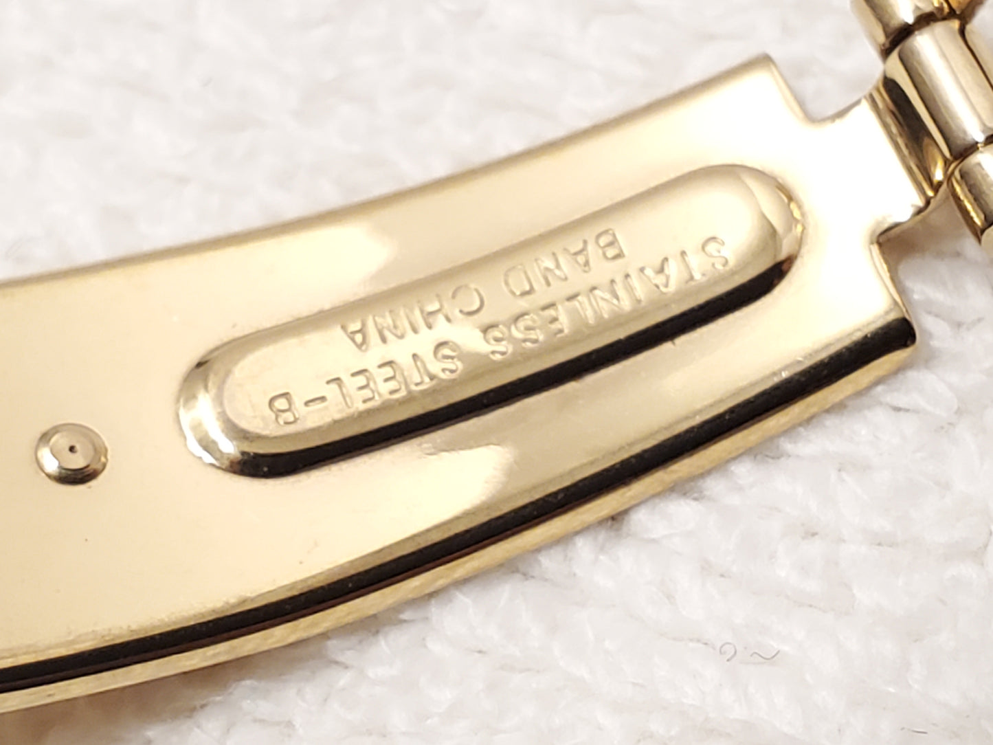 Vintage Seiko Women's Date Watch Gold Tone Stainless Steel Sapphire Crystal