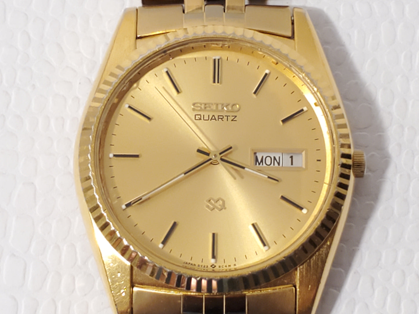 Vintage Seiko SQ Men's Presidential Day Date Gold Tone Watch One Jewel S Steel