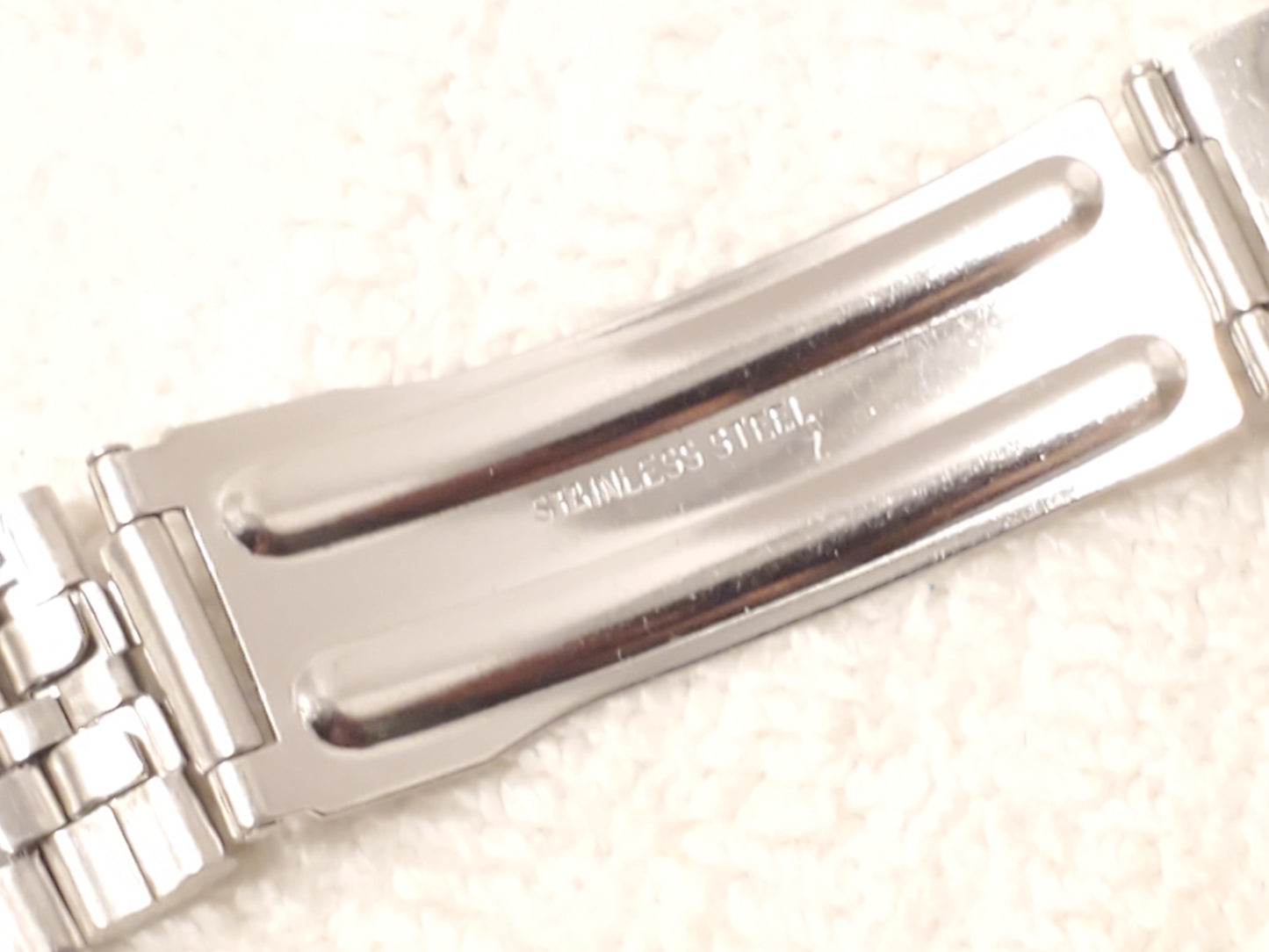 Vintage Seiko SQ Men's Silver Dial Day Date Watch Stainless Steel One Jewel