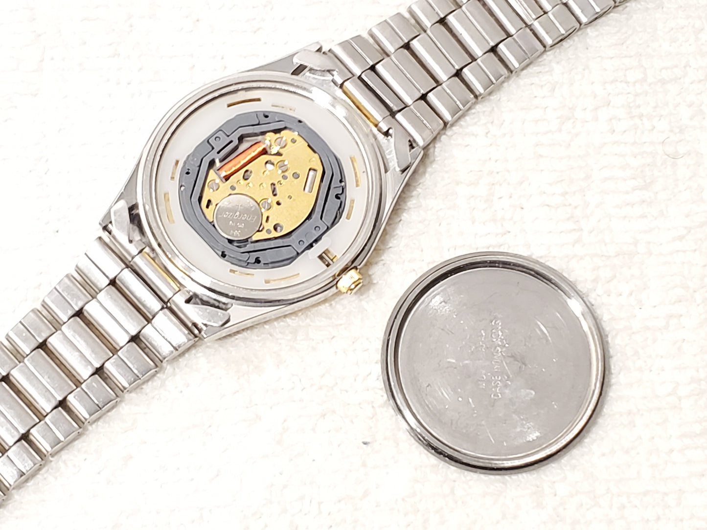 Vintage Citizen CQ Men's Day Date Presidential Watch Gold Tone Stainless Steel