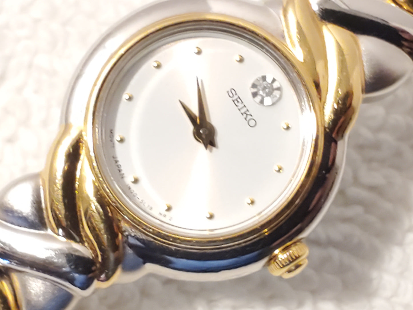Vintage Seiko Women's Diamond Gold Tone Stainless Steel Watch Silver Dial