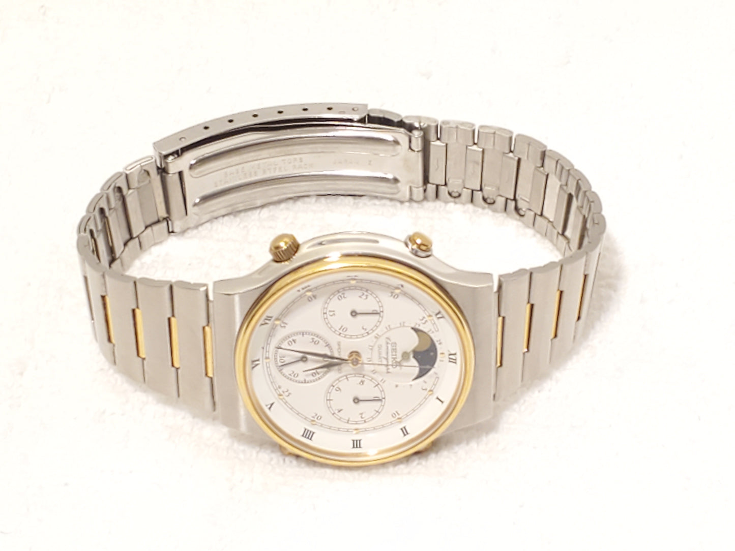 Vintage Seiko Mens Chronograph Date Moon Phase Watch 15 Jewels Gold Tone S Steel