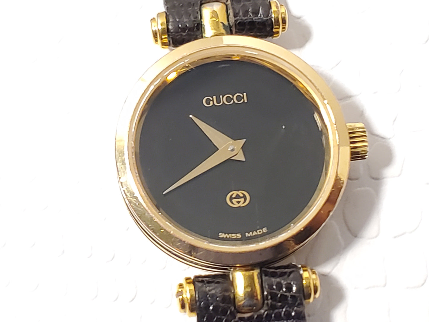 Vintage Gucci Swiss Made 2000L 18K Gold Plated Women's Watch Black One Jewel