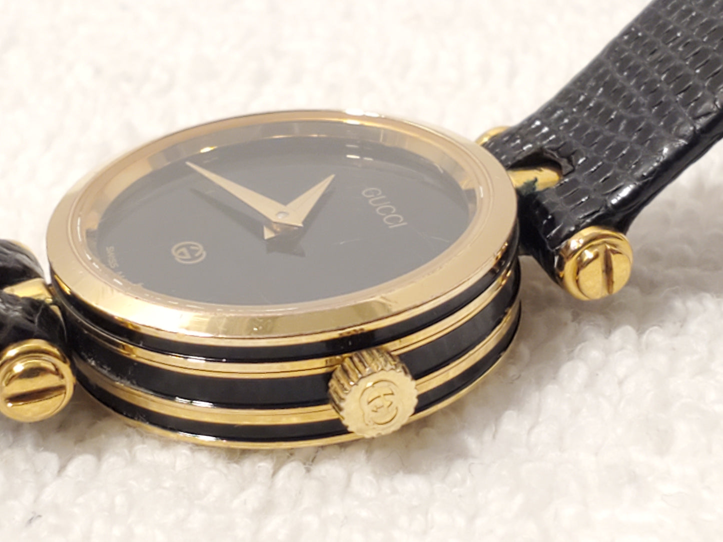 Vintage Gucci Swiss Made 2000L 18K Gold Plated Women's Watch Black One Jewel