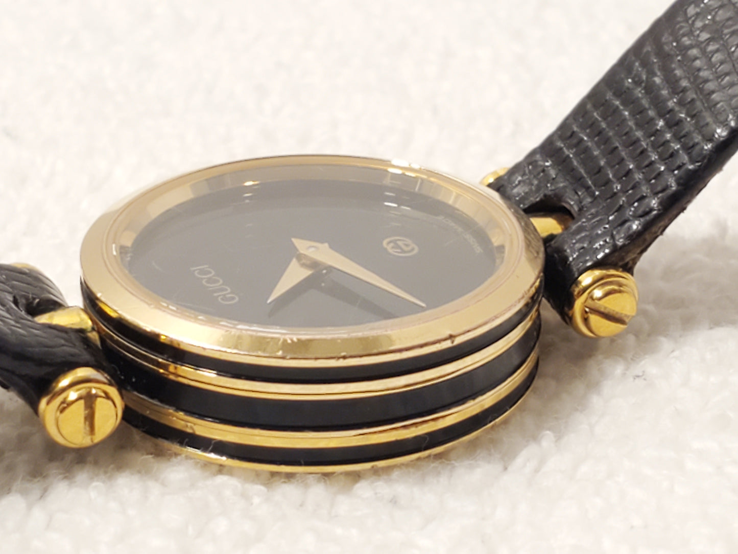 Vintage Gucci Swiss Made 2000L 18K Gold Plated Women's Watch Black One Jewel