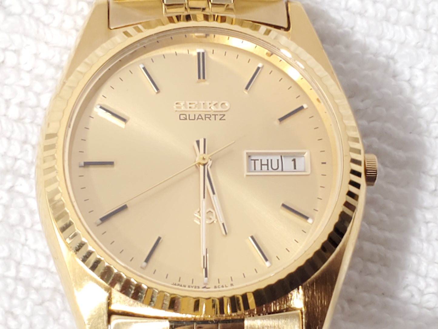 Vintage Seiko SQ Men's Presidential Day Date Gold Tone Watch One Jewel S Steel