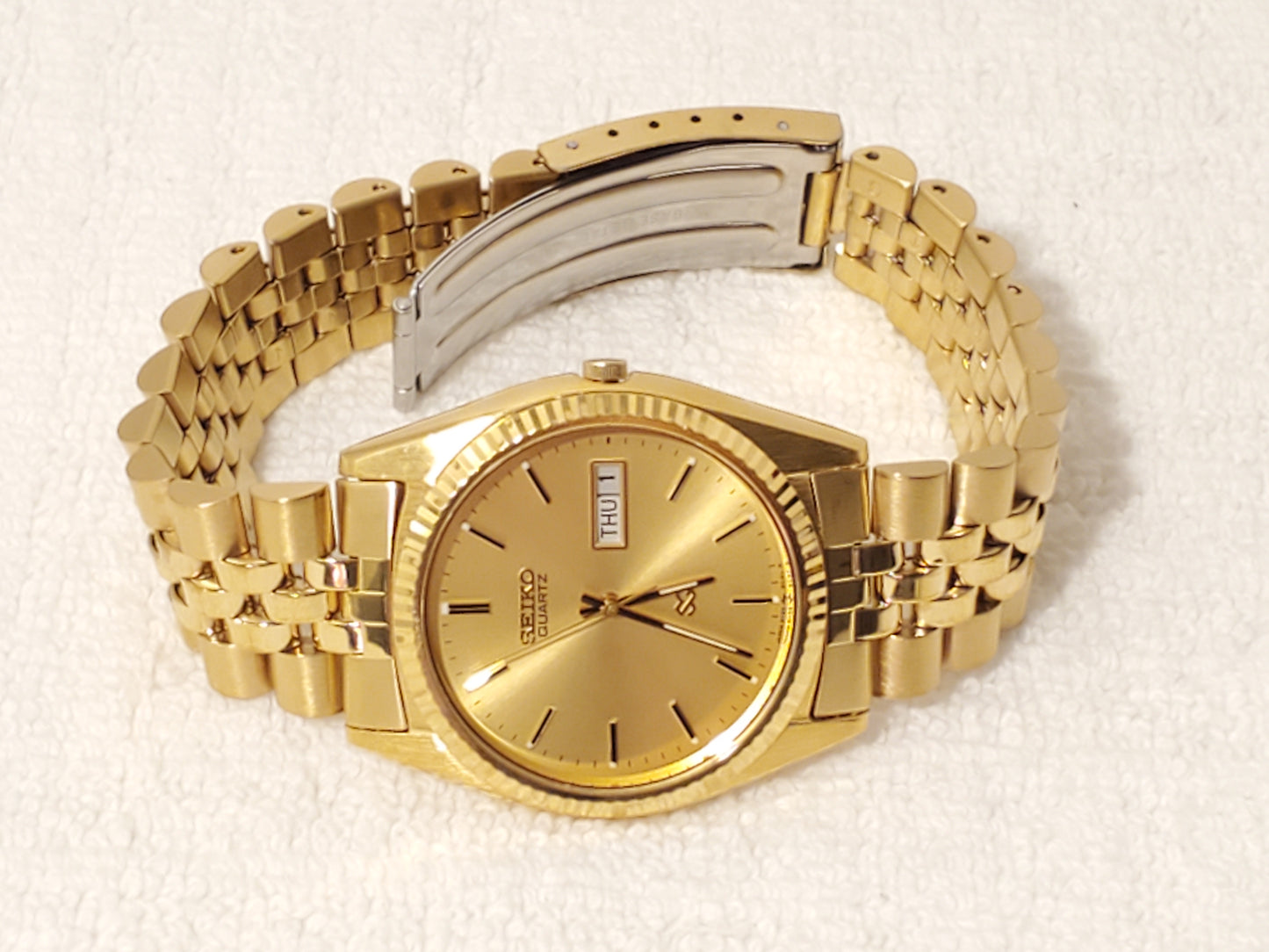 Vintage Seiko SQ Men's Presidential Day Date Gold Tone Watch One Jewel S Steel