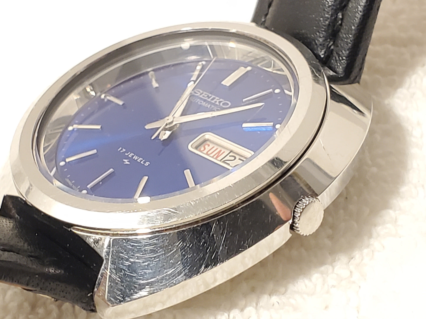 Vintage Seiko Automatic Men's Day Date Watch Seventeen Jewels Blue Dial Leather